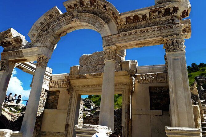 1 Day Ancient City Ephesus and House Virgin Mary Trip from Bodrum - Lunch in Selcuk: an included break that can still feel rushed