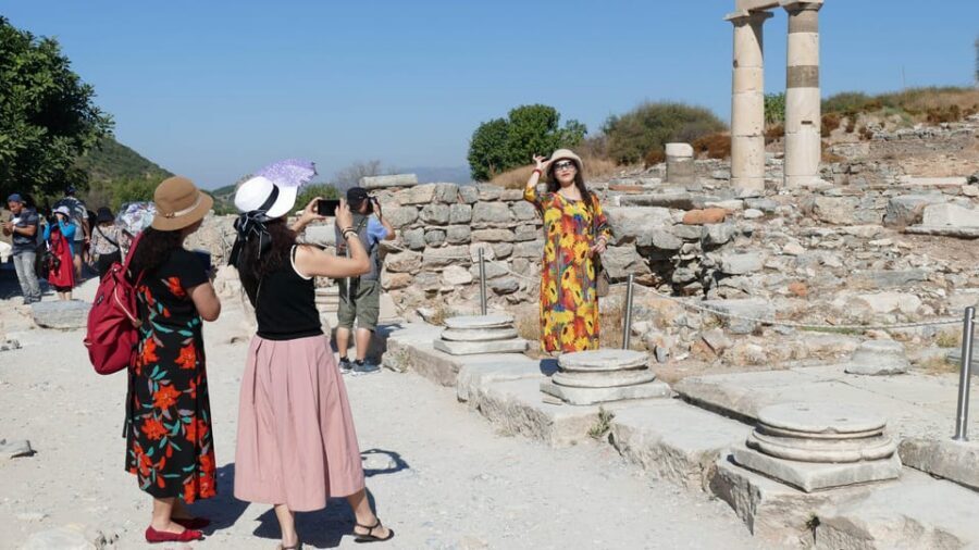 Bodrum: Ephesus, Selcuk, & Virgin Mary House Tour w/ Lunch - Entering Ephesus: what the guided route does for you