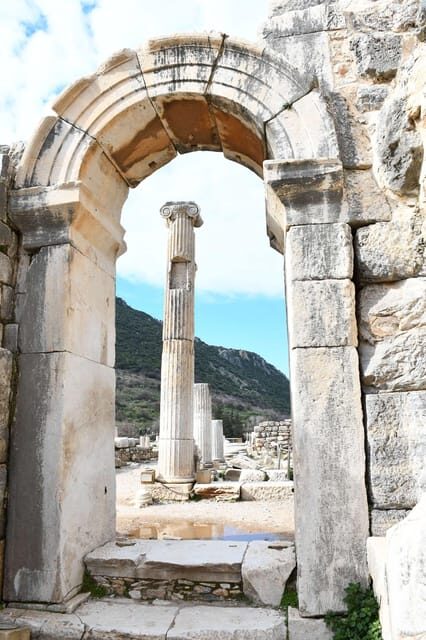 Daily Ephesus&Pamukkale Tour from Istanbul by Return Flight - Should you book this Ephesus and Pamukkale day trip?