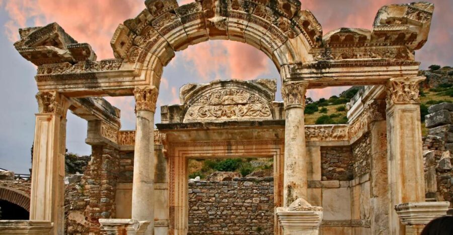 Ephesus Ancient City Highlight Tour For Cruisers - Meeting at the Cruise Port: Easy Find, Low Stress