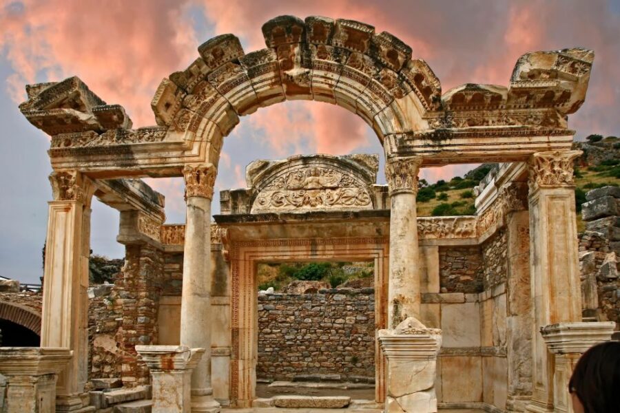 Ephesus: Customised Day Tour from Kusadası Port - Ephesus from Kusadası Port: the half-day setup that works