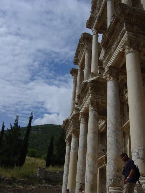 Ephesus: Full-Day Tour from Kusadasi or Izmir - Terrace Houses: Roman Beverly Hills, With the AC and the Warming