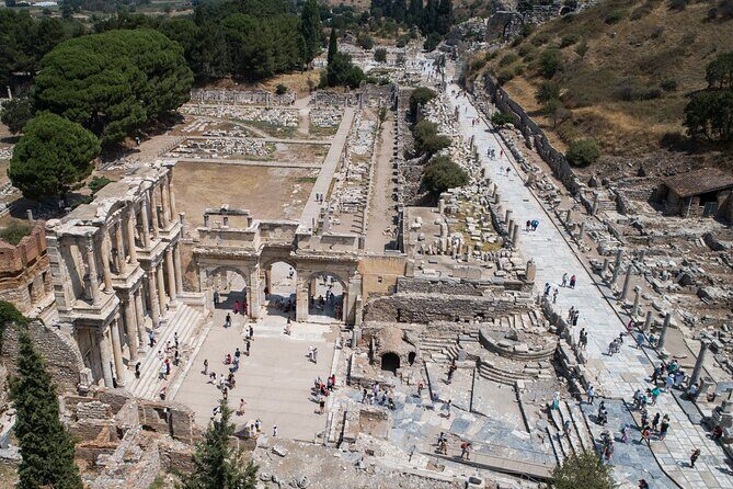 Ephesus Guided Tour From Izmir With Lunch & Hotel Transfer - Temple of Artemis Ruins: Included Ticket and a Quick Win