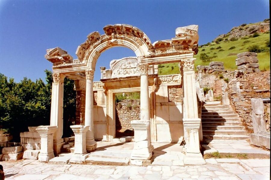 Ephesus: House of Virgin Marry & Artemis w Lunch & Ticket - Key points to know before you go