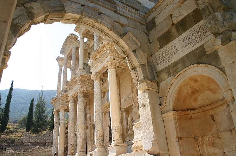 Ephesus: Small Group Tour for Cruise Passengers - Temple of Artemis: A Seven Wonder Moment, Even in Pieces