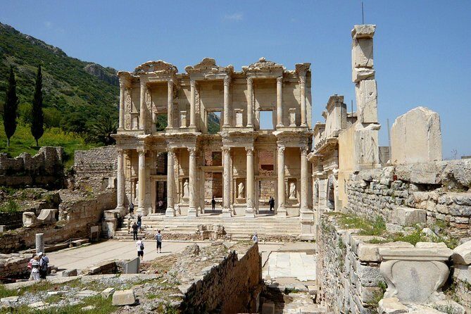 Ephesus Tour with Virgin Mary From Izmir All Inclusive - Selçuk lunch break: a real town pause in about an hour