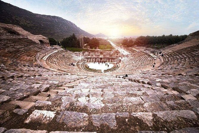 FOR CRUISERS: PRIVATE EPHESUS TOUR INCLUDES ENTRY FEES & Lunch - Port pickup at Kusadası: how to make the handoff smooth