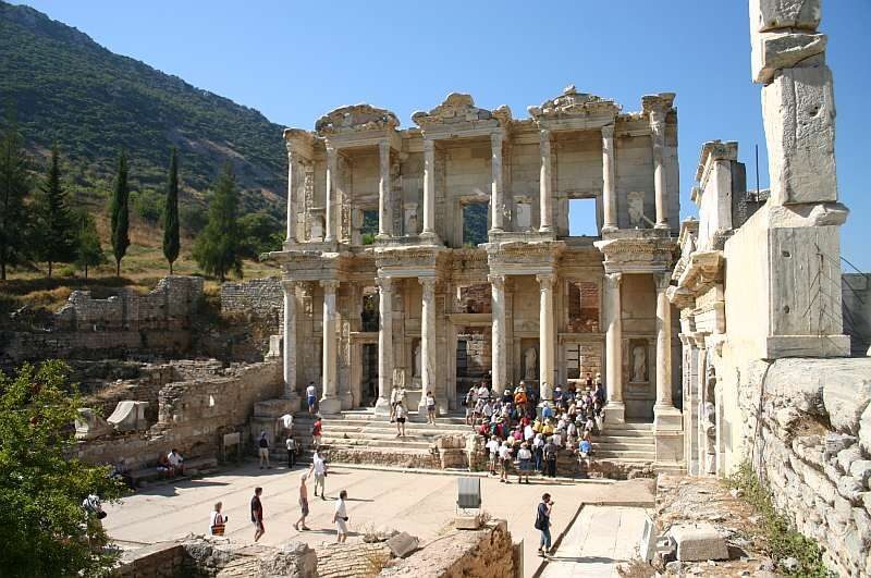 From Kusadasi or Izmir: Ephesus Private Tour - Selçuk Break: Lunch and a Taste of the Region