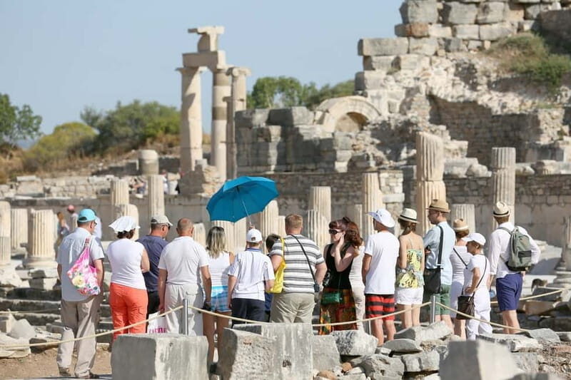 Kusadasi: Ephesus & House of Mary Small Group Tour w/Lunch - Ephesus Archaeological Museum: A Pass-By Stop for Context