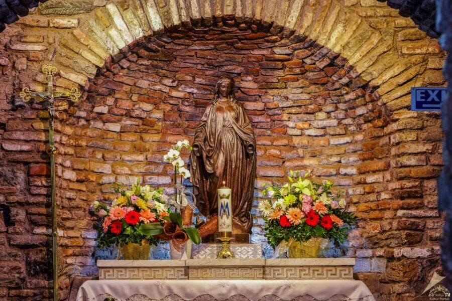 Kusadasi: Ephesus, House of Virgin Mary, and Temple Tour - Kusadasi pickup and the drive that sets the tone