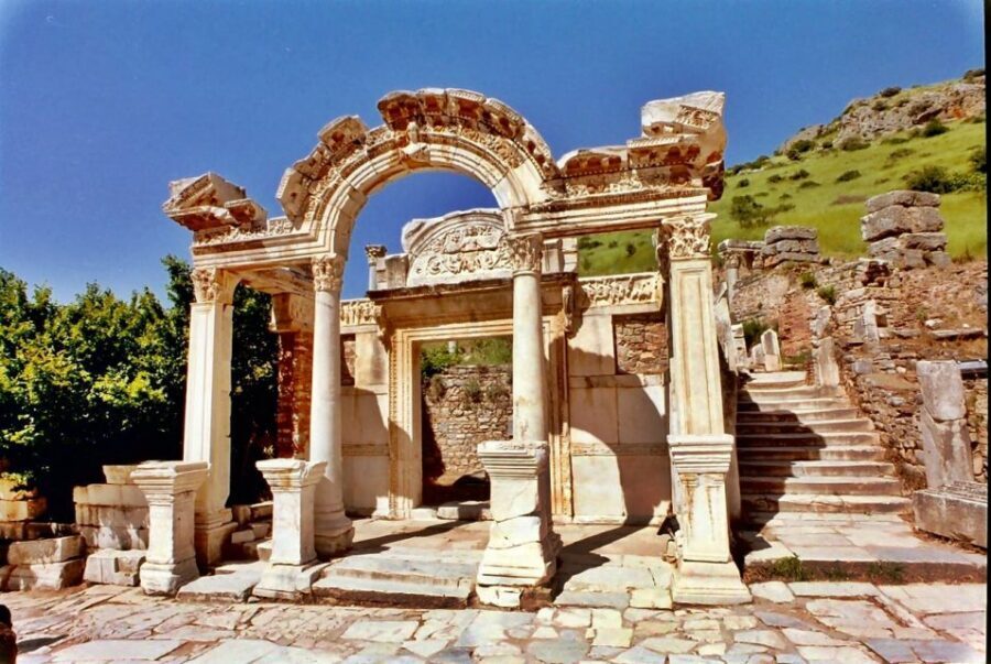 Kusadasi: Ephesus Small Group Tour - Should you book the Kusadasi: Ephesus Small Group Tour?