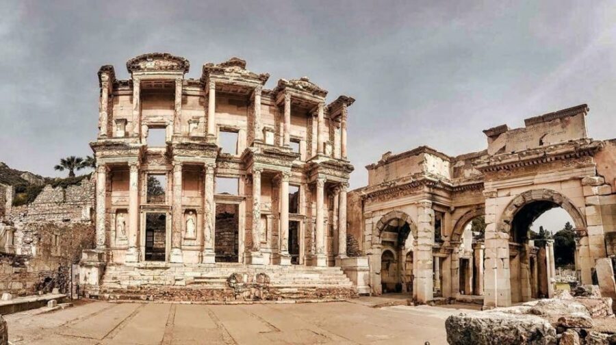 Kusadasi: Ephesus Small Group Tour - The drive to Mary’s House: a calm first stop before the ruins