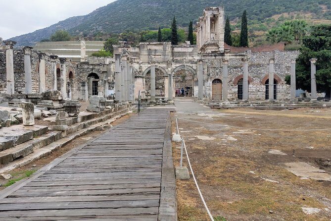 NO HIDDEN FEES : Ephesus 3 to 4 Hours Private & Mini Group Tours - Temple of Artemis: A 10-Minute Photo Break (So Don’t Overpack Expectations)