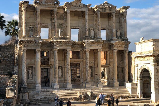 Private Ephesus & House of Virgin Mary, tour from Izmir - Izmir pickup that starts the day on easy mode