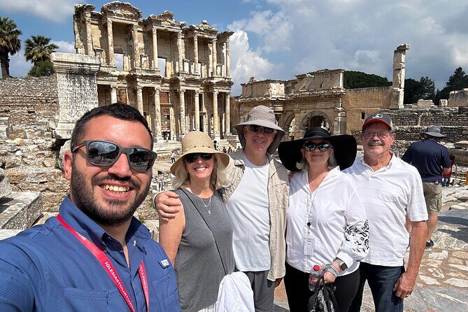 PRIVATE EPHESUS TOUR FOR CRUISERS: On-time Return and Skip-Line - Kusadasi highlights between stops: pigeon island and town drive-by views