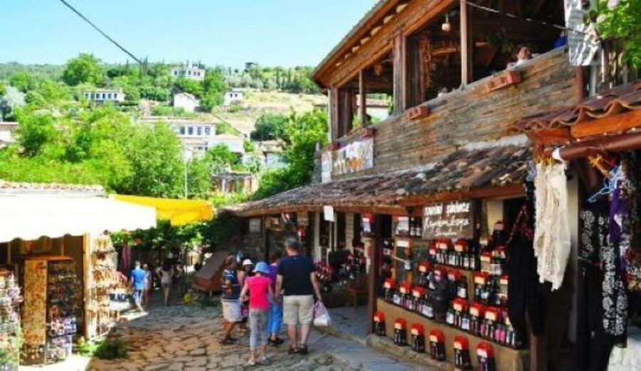 Private Sirince Village Tour From Kusadasi Port Cruiser Only - What to Bring (and What to Plan) for Şirince Cobblestones and Views