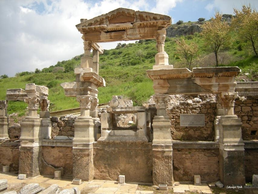 Shore Excursions: Half Day Ephesus & Şirince Village Tour - Fruit Wine Tasting and Local Stops: How to Spend Wisely in 5 Hours