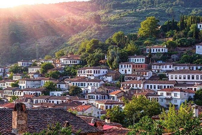 Sirince Village & Selcuk Bazaar Tour From Kusadasi - Selçuk Bazaar: your one-hour hit of shopping and everyday trade