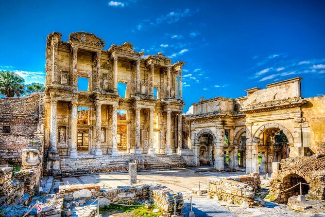 SKIP-THE-LINE: Group or Private Ephesus & Artemis Tour with LUNCH - Temple of Artemis and Isa Bey Mosque: When a Wonder Becomes One Column