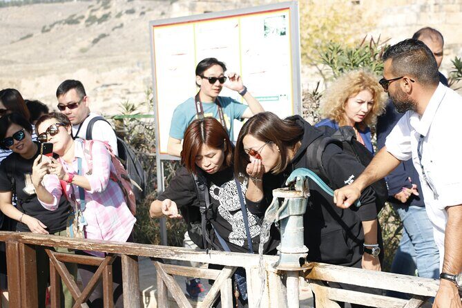 Small Group Pamukkale Tour From Kusadasi or Selcuk Hotels - Guide Quality: The Difference Between Seeing and Understanding