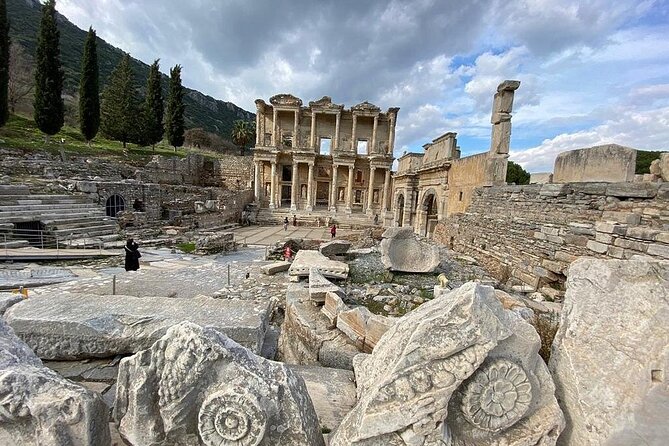 CRUISERS ONLY: Best of Ephesus Tours from Kusadasi Cruise Port - Kusadasi Castle (Pigeon Island) and the optional self-explore time