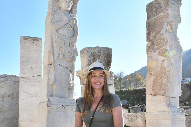 Ephesus Cruiser Private or Small Group Tour, TICKET and LUNCH Opt - Private Car Comfort, Hot Weather Reality, and Hearing Your Guide